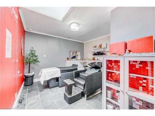 938 King Street W, Kitchener, ON 