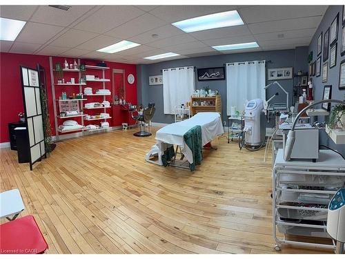 938 King Street W, Kitchener, ON 