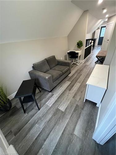 100 Sherman Avenue N, Hamilton, ON - Indoor