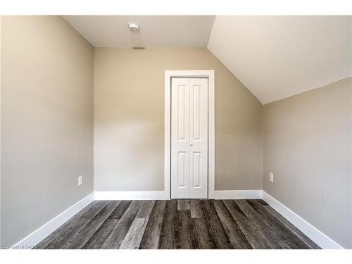 100 Sherman Avenue N, Hamilton, ON - Indoor Photo Showing Other Room