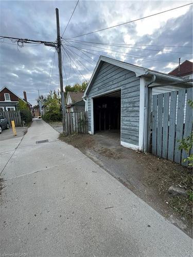 100 Sherman Avenue N, Hamilton, ON - Outdoor