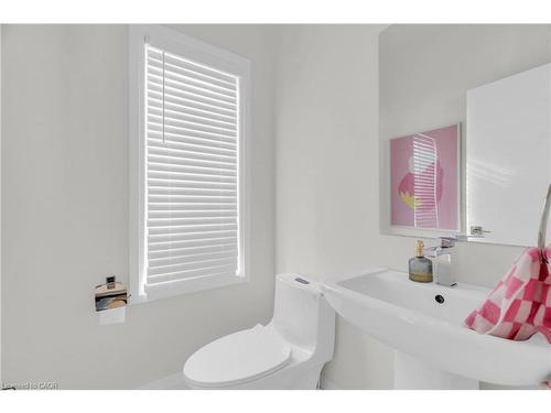 36 Lily Lane, Guelph, ON - Indoor Photo Showing Bathroom