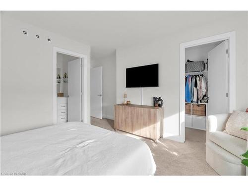 36 Lily Lane, Guelph, ON - Indoor Photo Showing Bedroom