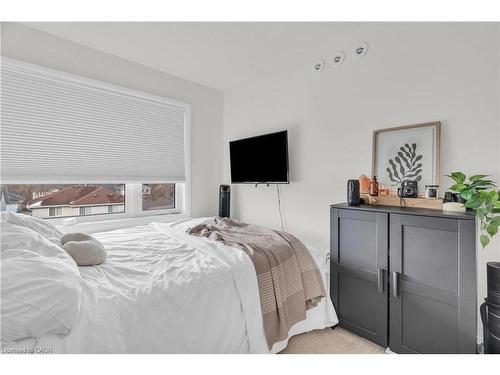 36 Lily Lane, Guelph, ON - Indoor Photo Showing Bedroom