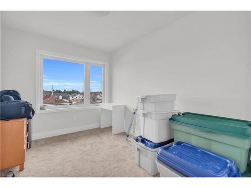 36 Lily Lane, Guelph, ON - Indoor