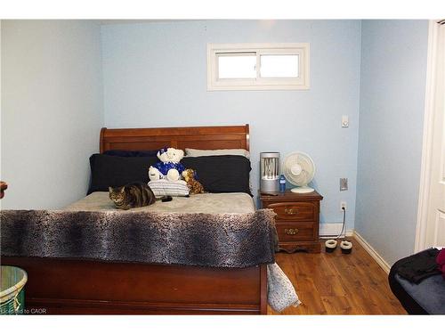 31 Nanticoke Valley Road, Norfolk, ON - Indoor Photo Showing Bedroom