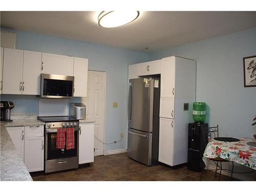31 Nanticoke Valley Road, Norfolk, ON - Indoor Photo Showing Kitchen