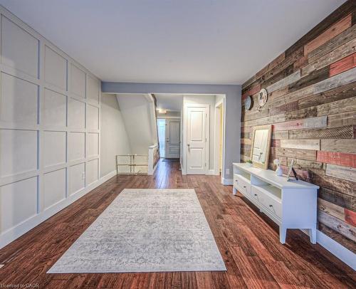 154 St Andrews Drive, Hamilton, ON - Indoor Photo Showing Other Room