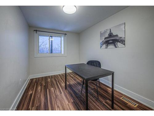 154 St Andrews Drive, Hamilton, ON - Indoor Photo Showing Other Room