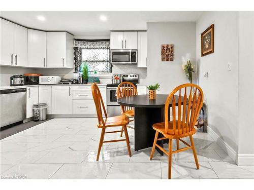 557 Lake Street, St. Catharines, ON - Indoor