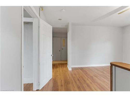 11 Patsy Avenue, Welland, ON - Indoor Photo Showing Other Room