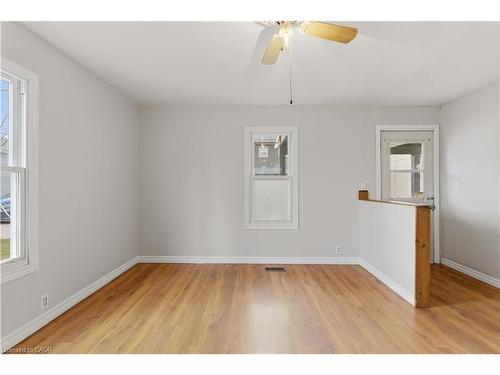 11 Patsy Avenue, Welland, ON - Indoor Photo Showing Other Room