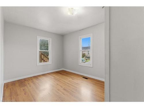 11 Patsy Avenue, Welland, ON - Indoor Photo Showing Other Room