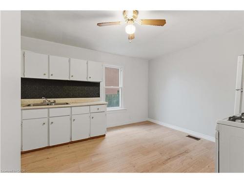 11 Patsy Avenue, Welland, ON - Indoor Photo Showing Kitchen With Double Sink