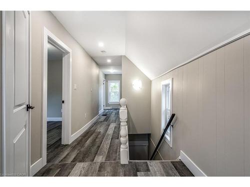 100 Sherman Avenue N, Hamilton, ON - Indoor Photo Showing Other Room