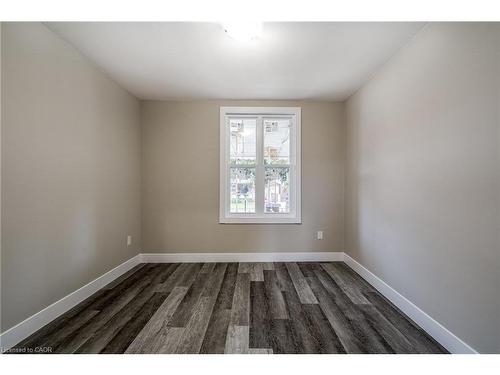 100 Sherman Avenue N, Hamilton, ON - Indoor Photo Showing Other Room