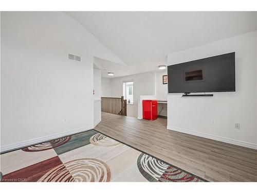 7 Forest Creek Drive, Kitchener, ON - Indoor Photo Showing Other Room
