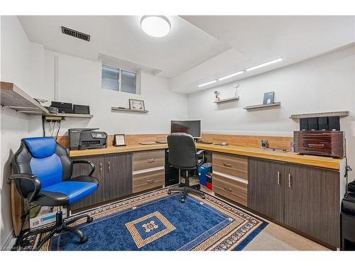 7 Forest Creek Drive, Kitchener, ON - Indoor