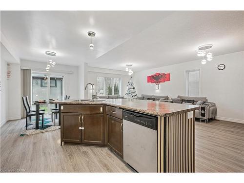 7 Forest Creek Drive, Kitchener, ON - Indoor Photo Showing Kitchen With Double Sink