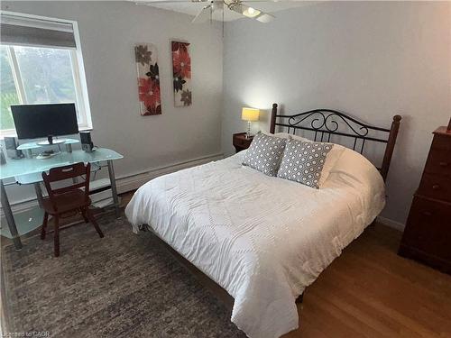 220-198 Scott Street, St. Catharines, ON - Indoor Photo Showing Bedroom