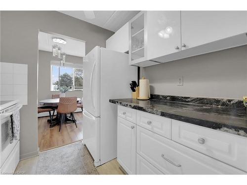 220-198 Scott Street, St. Catharines, ON - Indoor Photo Showing Kitchen