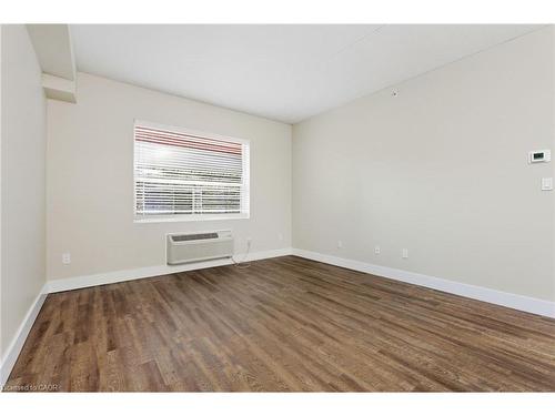 203-149 Main Street W, Hamilton, ON - Indoor Photo Showing Other Room
