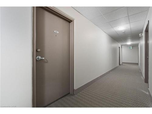 203-149 Main Street W, Hamilton, ON - Indoor Photo Showing Other Room