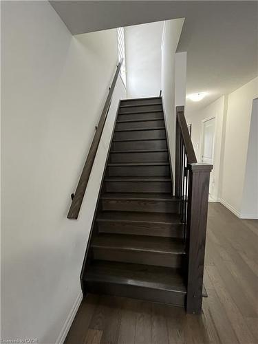 4 Faith Street, Cambridge, ON - Indoor Photo Showing Other Room