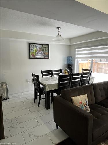 4 Faith Street, Cambridge, ON - Indoor