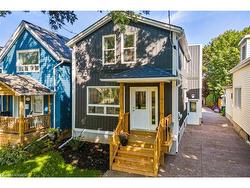 Upper-159 Beech Street  St. Catharines, ON L2R 2C5