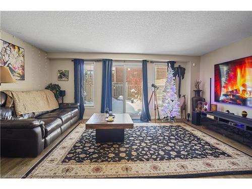153 Donnenwerth Drive, Kitchener, ON - Indoor Photo Showing Living Room