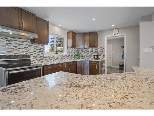 4021 Perth Line 56, Milverton, ON - Indoor Photo Showing Kitchen With Upgraded Kitchen