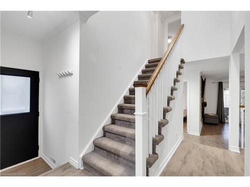 4208 Stonemason Crescent, Mississauga, ON - Indoor Photo Showing Other Room