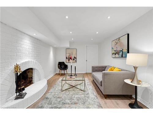 4208 Stonemason Crescent, Mississauga, ON - Indoor Photo Showing Living Room With Fireplace