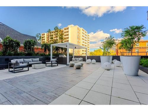 1207-370 Martha Street, Burlington, ON - Outdoor