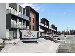 214-5 Wake Robin Drive  Kitchener, ON N2E 0H6