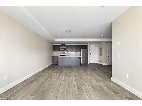 214-5 Wake Robin Drive, Kitchener, ON - Indoor