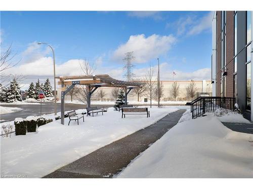 214-5 Wake Robin Drive, Kitchener, ON - Outdoor