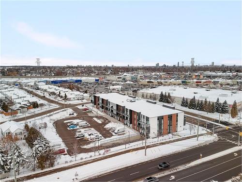 214-5 Wake Robin Drive, Kitchener, ON - Outdoor With View