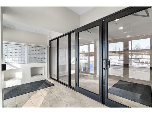 214-5 Wake Robin Drive, Kitchener, ON - Indoor Photo Showing Other Room