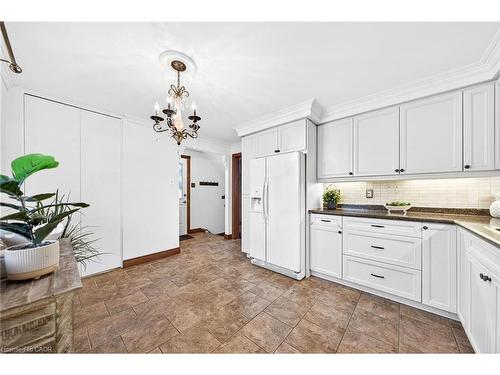 614 Elgin Street N, Cambridge, ON - Indoor Photo Showing Kitchen