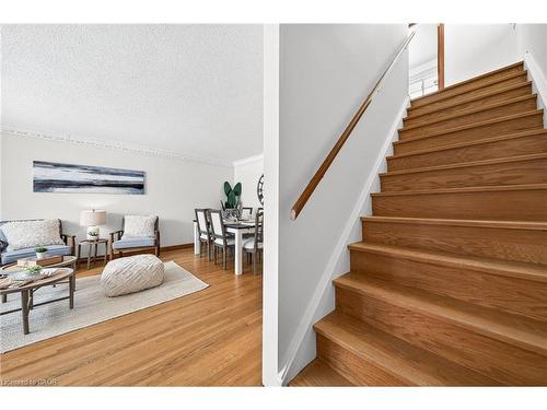 614 Elgin Street N, Cambridge, ON - Indoor Photo Showing Other Room