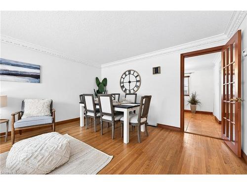 614 Elgin Street N, Cambridge, ON - Indoor