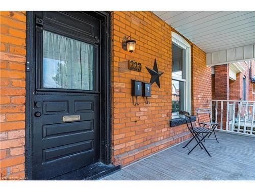 1-223 Homewood Avenue, Hamilton, ON - Outdoor With Exterior
