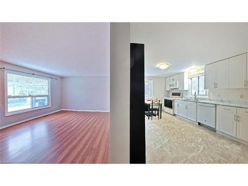 A-30 Amos Avenue, Waterloo, ON - Indoor