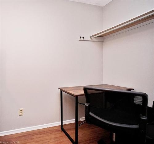 A-30 Amos Avenue, Waterloo, ON - Indoor