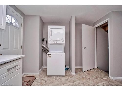 A-30 Amos Avenue, Waterloo, ON - Indoor Photo Showing Laundry Room