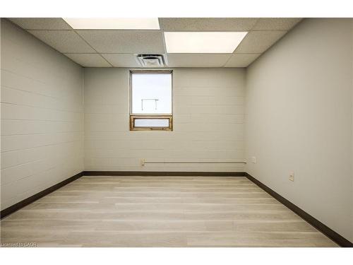 8 Upper-1033 Pattullo Avenue, Woodstock, ON 