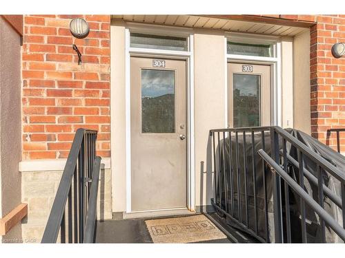 304-174 Bronte Street S, Milton, ON - Outdoor With Exterior