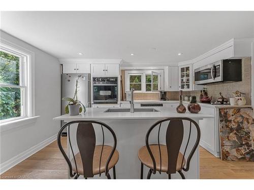 323 Regional 20 Road, Pelham, ON - Indoor Photo Showing Kitchen